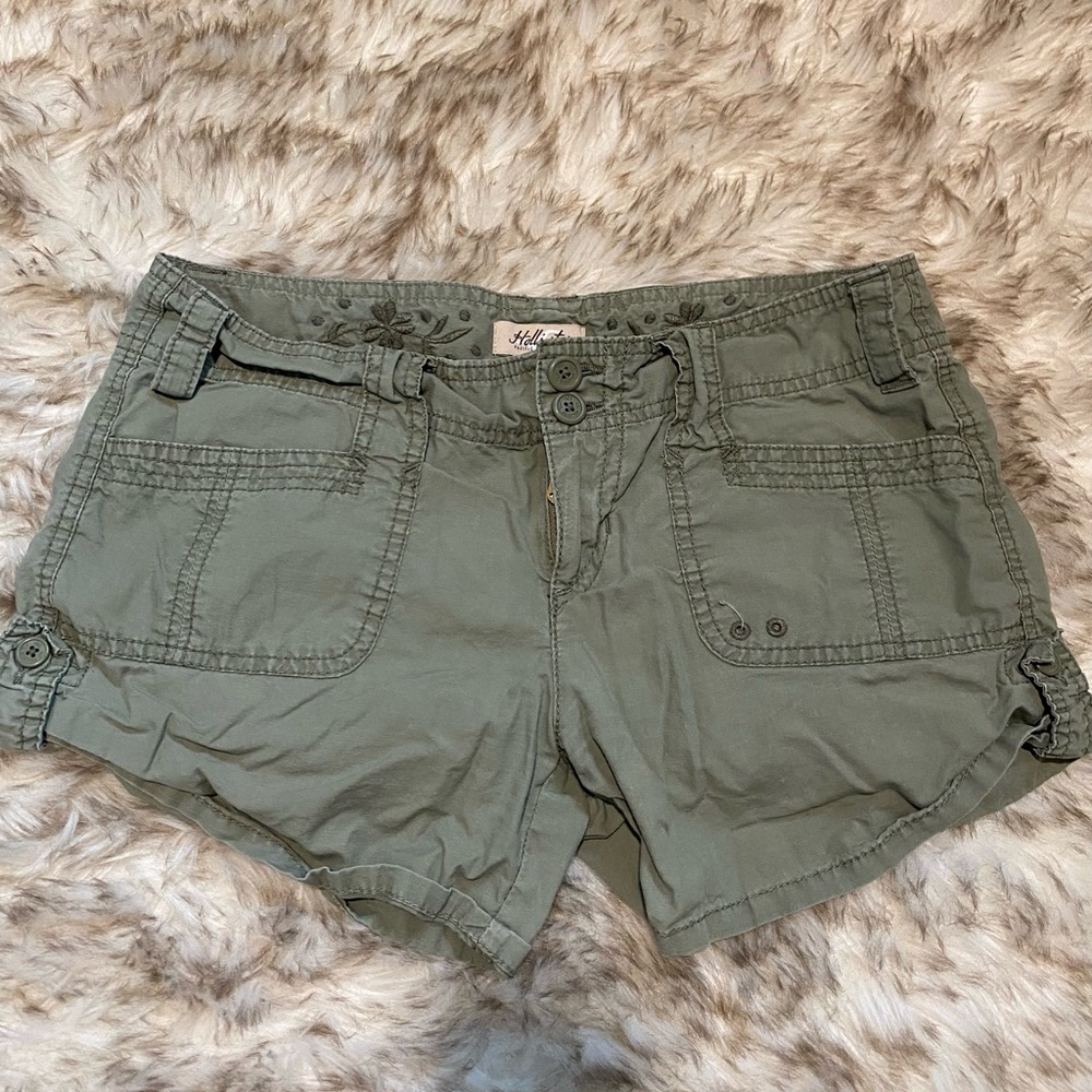 Hollister olive green cargo shorts